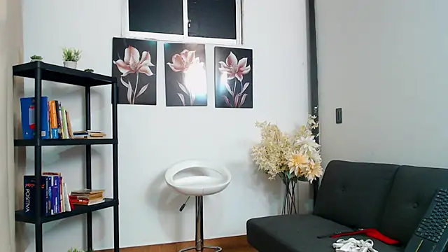 XXX chat uživo modela pinky_f00x