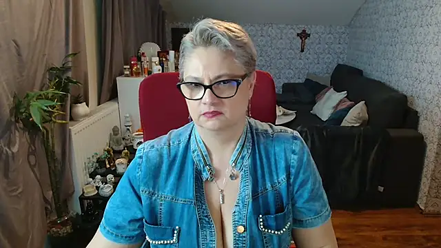 bigtits4you webcam show