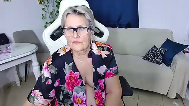 Selenna57 Live XXX-Chat