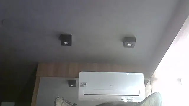 SkinnyKitten Adlı Modelin Web Kamerası Şovu