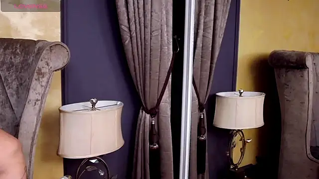 BustyGizelle Chat XXX live