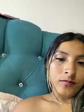 Pokazy przed kamerką – Cami_Leon2