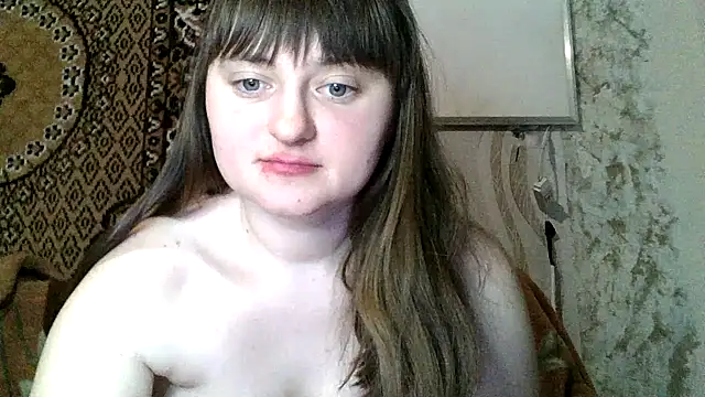 Show modela LuckyLust15 na web-kameri