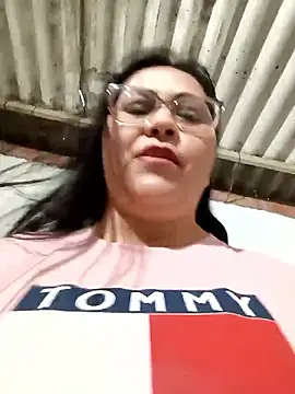 Dirty-Momm-Divorced-Hot élő XXX-chatje