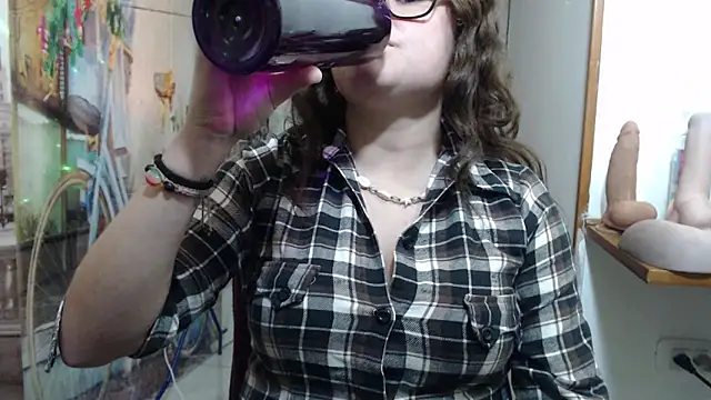 curly_greeneyed Live XXX-Chat