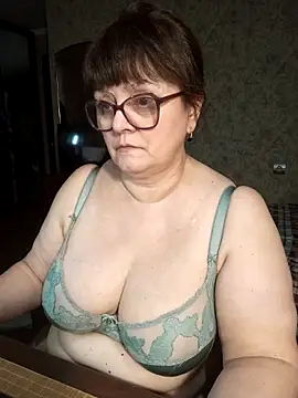 BrandiOhNight élő XXX-chatje