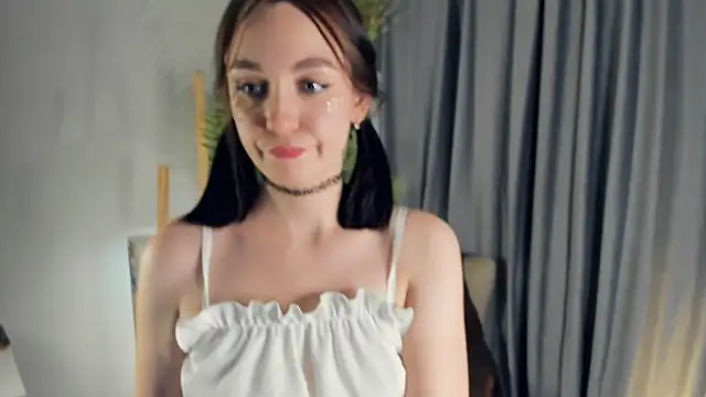 AlisonBallek Webcam Show