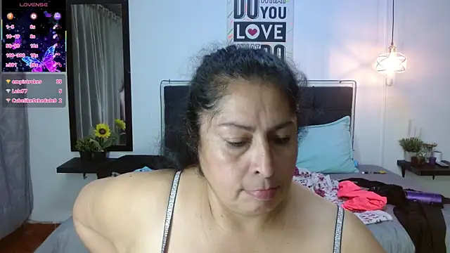 Chatroom XXX en direct de Keyla01_