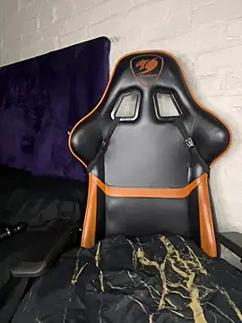 Show Webcam de QUEEN_NOBUHLE_FEMDOM_777