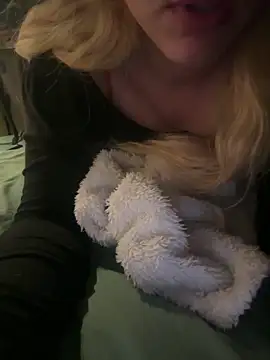 lia-nolimit's Live XXX Chat