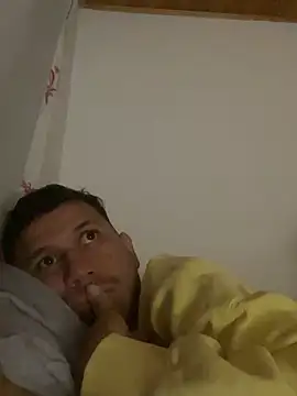 Chatroom XXX en direct de Michaell_Spinelly