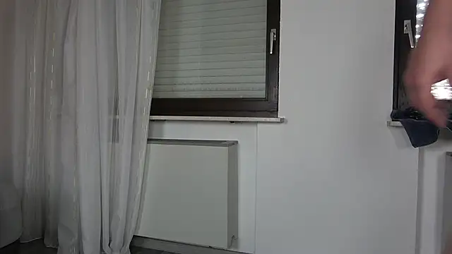 hiddenman87: онлайн-секс-чат