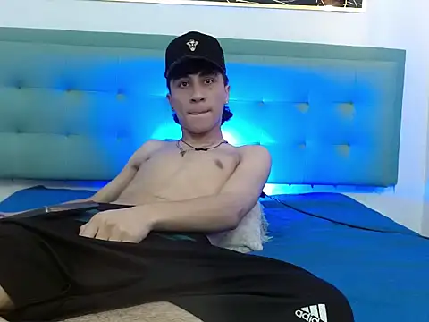 Chatroom XXX en direct de XanderGrey8