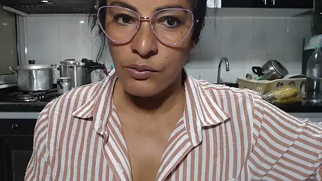 Chatroom XXX en direct de kateleyagrey