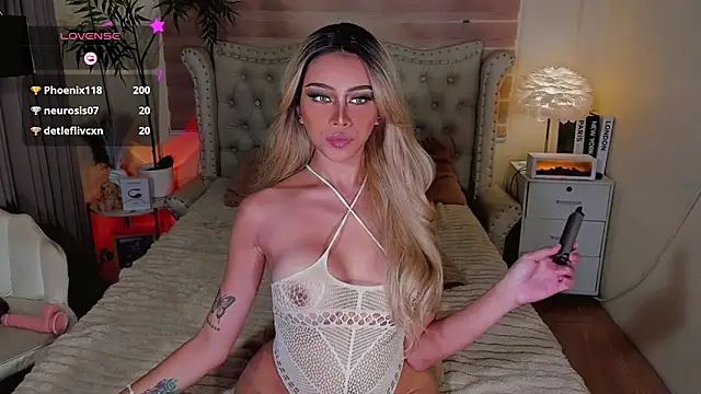 FinestGirlx Show Webcam