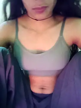 Pokazy przed kamerką – Khushi-Star