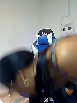 KittyKardy Chat XXX in diretta