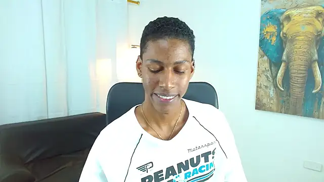 maiki18_ Adlı Modelin Web Kamerası Şovu