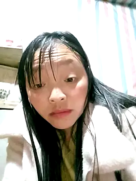 Minkine022 在線直播表演