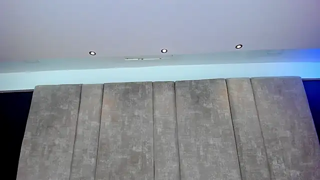 Chatroom XXX en direct de LolaGray__