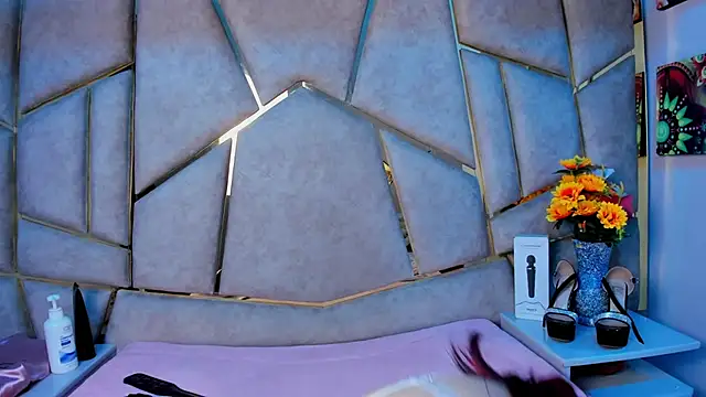 MelanyAss_: онлайн-секс-чат