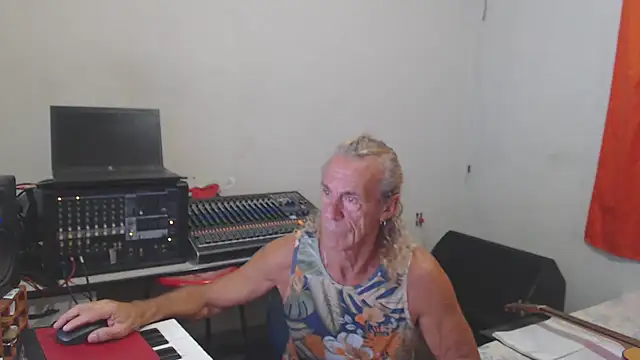 corola1956 网络视讯表演