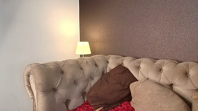 Megan__Honey élő XXX-chatje