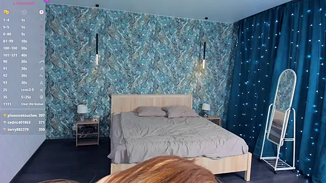 OdellaFrake live XXX chat