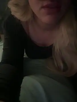 lia-nolimit: απευθείας συνομιλία ΧΧΧ