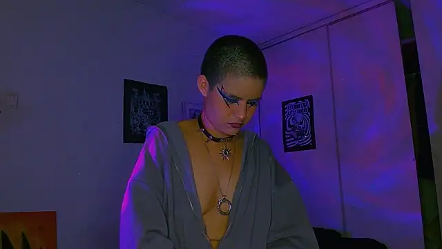 alex_one888 élő XXX-chatje