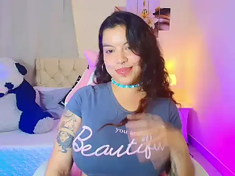 LillithRoses_ élő XXX-chatje