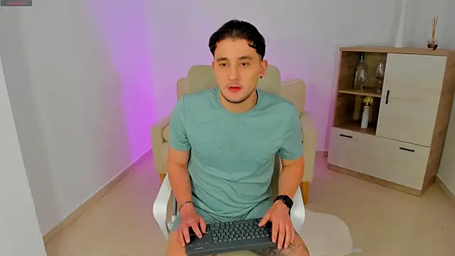 Massimo_Fiore Live XXX-chat