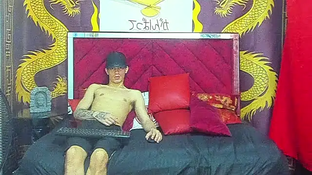 Онлайн чат XXX Pride_couple