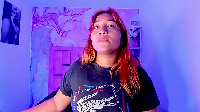 Chat +18 de Charlote_Grey ao vivo