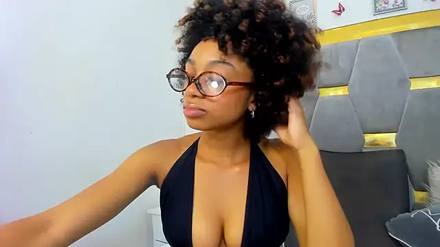 Онлайн чат XXX AliyahBrowns