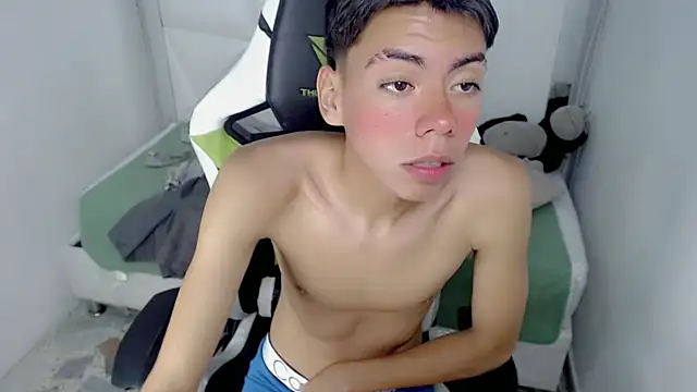 Liarr_ – webcam-show