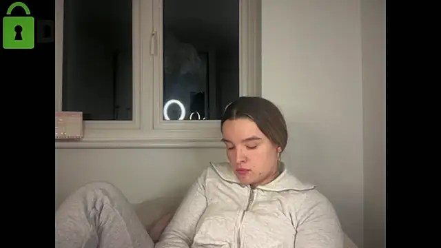 Онлайн чат XXX maisiesmithx