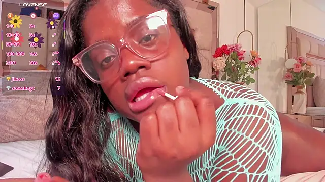 liarosee11 Live XXX Chat