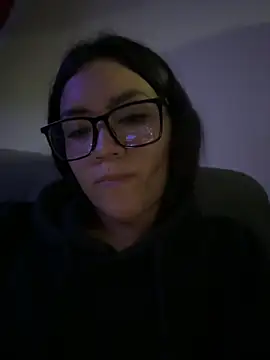 Chatroom XXX en direct de Mila_Morgan