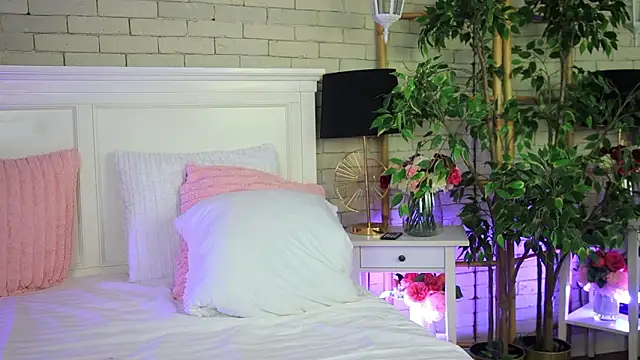 EmillyBronte: онлайн-секс-чат