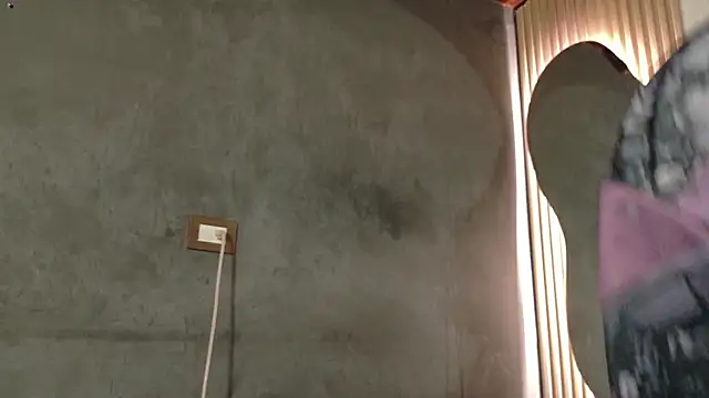 Angel-umbra élő XXX-chatje