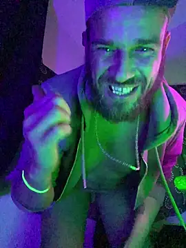 Guyst049 Adlı Modelin Canlı XXX Sohbeti