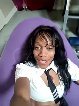 NatalieGainer_goodies live XXX chat