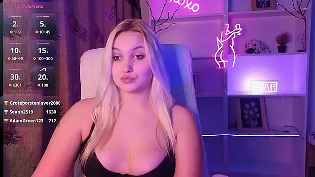 adrelaxina's Live XXX Chat