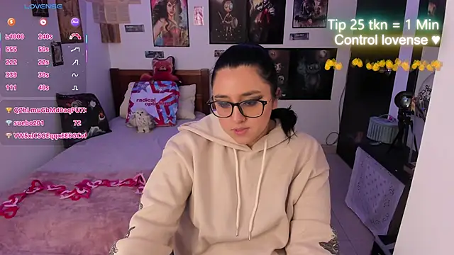 Chat XXX en directo de Cherry_blush_