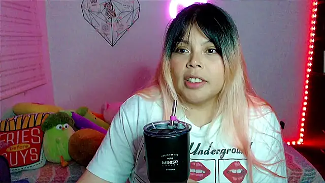 EllieMoonX Live XXX-chat