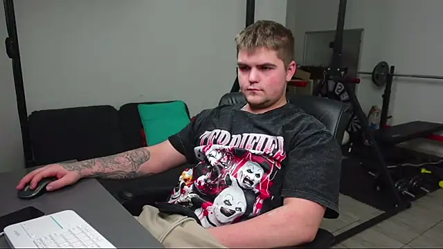 Jackson_Teele Show in webcam