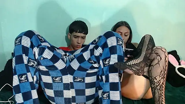 Ariatnaanddilan 라이브 XXX 채팅