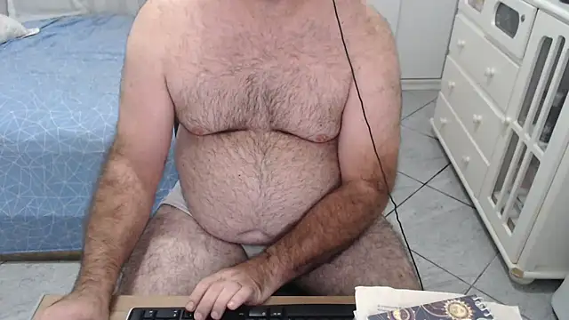 Онлайн чат XXX MysterBearMG