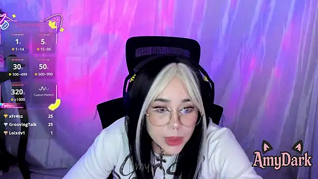 دردشة _AmyDark الجنسية المباشرة